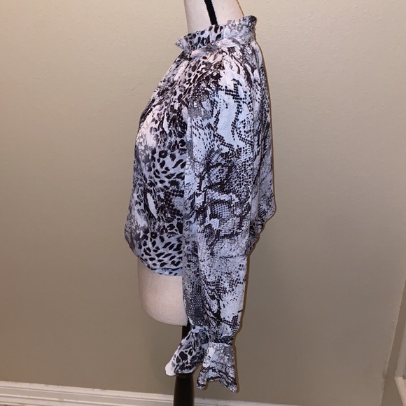 STEM & VINE LADIES BLOUSE - Picture 3 of 7